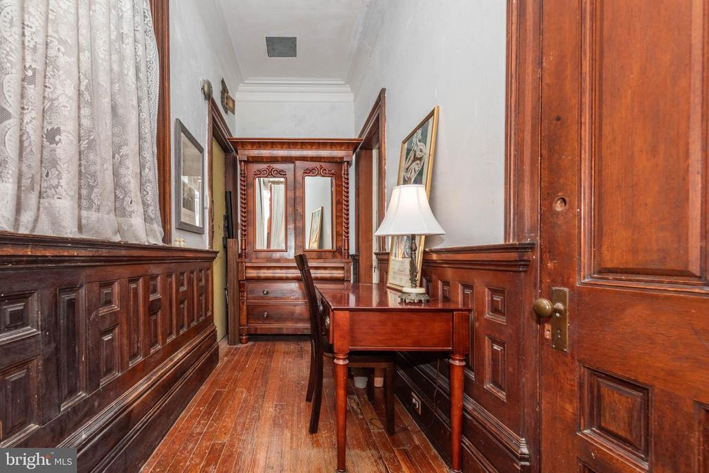 Image 27 of property listing at 1801 EUTAW PL, Baltimore, MD 21217