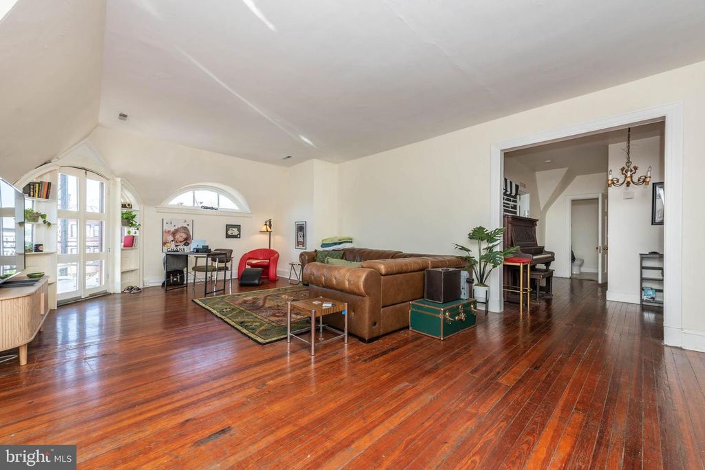 Image 38 of property listing at 1801 EUTAW PL, Baltimore, MD 21217