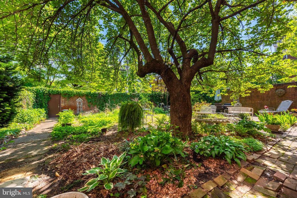 Image 50 of property listing at 1801 EUTAW PL, Baltimore, MD 21217