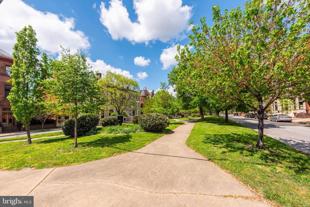 Image 57 of property listing at 1801 EUTAW PL, Baltimore, MD 21217