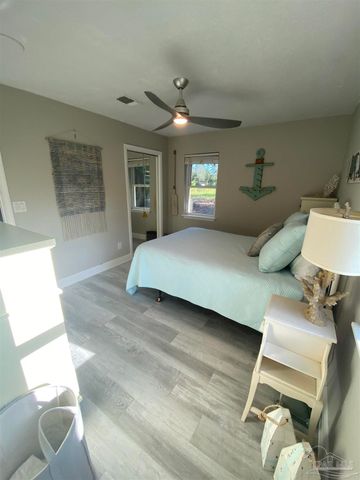 4719 Wildwood Dr, Milton, FL 32570