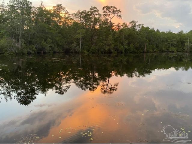 4719 Wildwood Dr, Milton, FL 32570