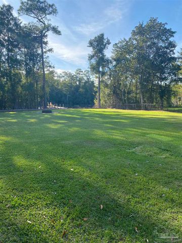 4719 Wildwood Dr, Milton, FL 32570
