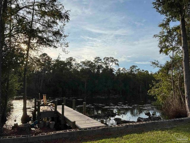 4719 Wildwood Dr, Milton, FL 32570