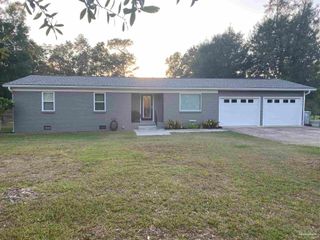 4719 Wildwood Dr, Milton, FL 32570