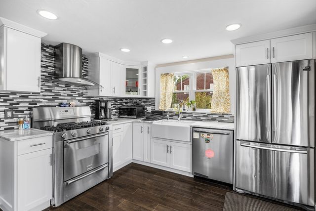 46 Churchill Ave, Brockton, MA 02301