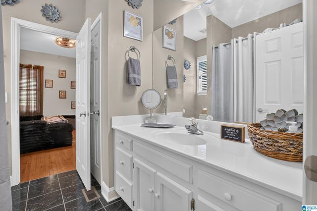 161 ESSEX DRIVE, Sterrett, AL 35147
