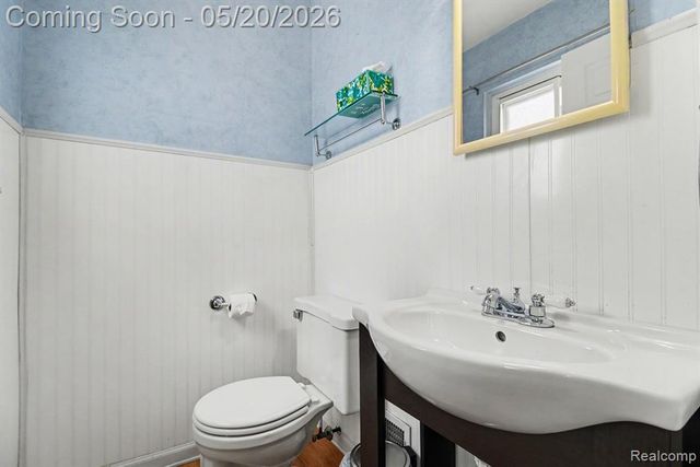 29146 Bonnie Drive, Warren, MI 48093