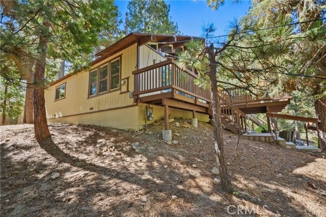 1942 Wilderness Rd, Running Springs, CA 92382