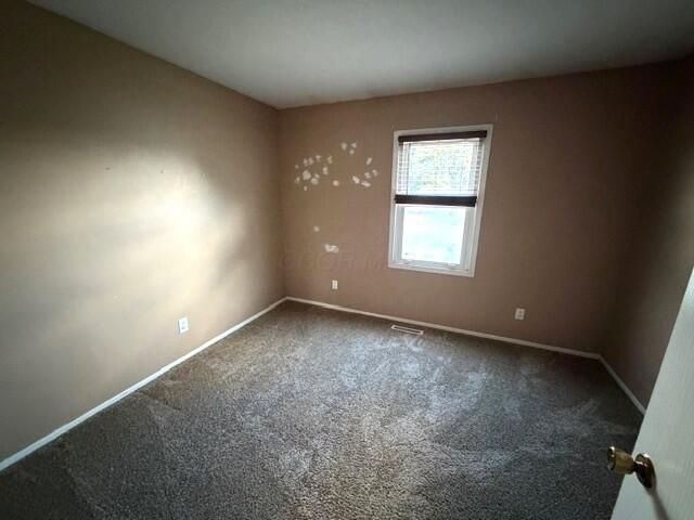 219 Green Meadow Drive, Newark, OH 43055