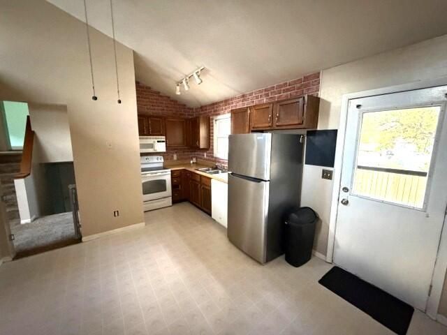 219 Green Meadow Drive, Newark, OH 43055