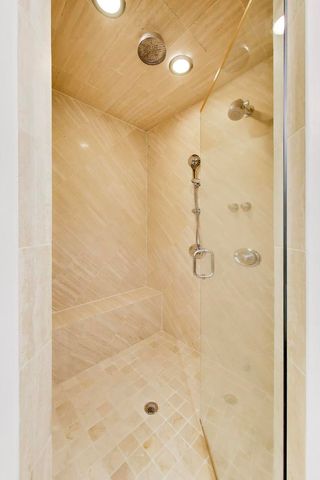 3414 N Oakley Avenue, Chicago, IL 60618