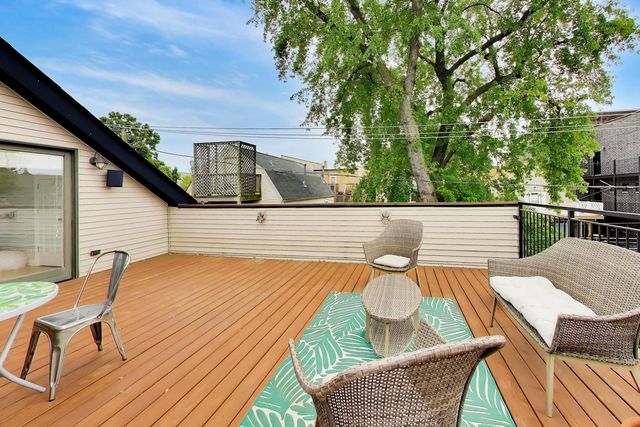 3414 N Oakley Avenue, Chicago, IL 60618