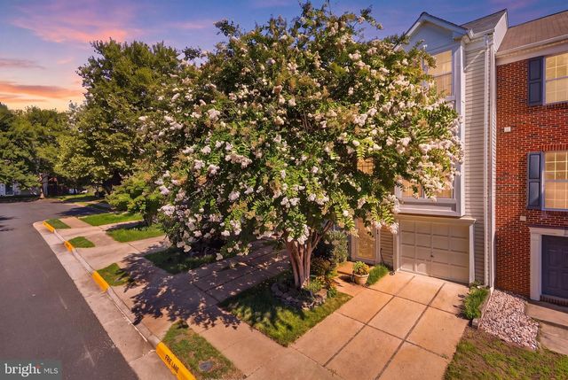 21980 BOX CAR SQ, Sterling, VA 20166