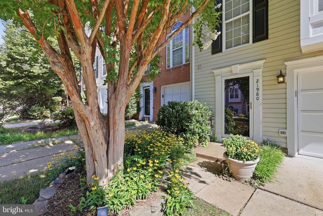 21980 BOX CAR SQ, Sterling, VA 20166