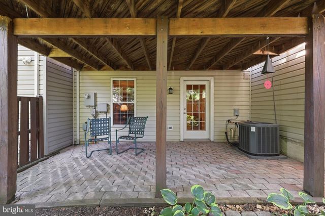 21980 BOX CAR SQ, Sterling, VA 20166