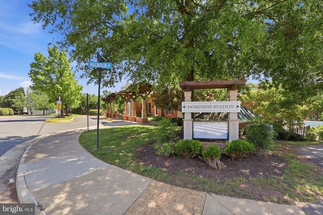 21980 BOX CAR SQ, Sterling, VA 20166