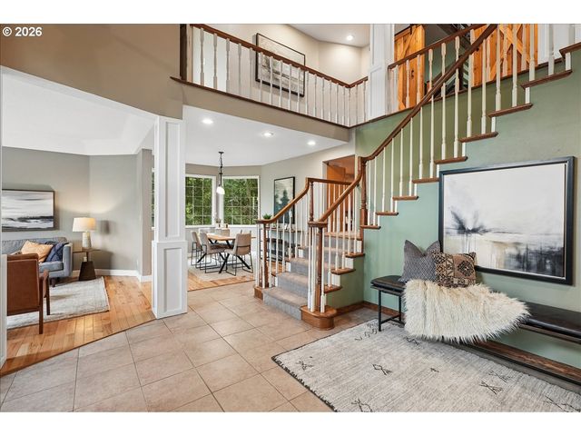 2828 Nw ARIEL Ter, Portland, OR 97210