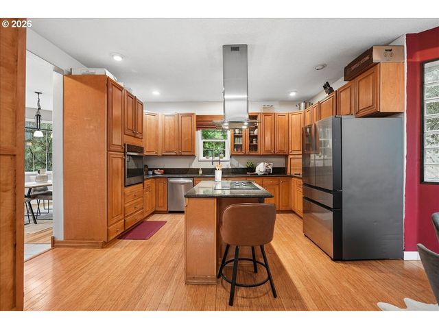 2828 Nw ARIEL Ter, Portland, OR 97210