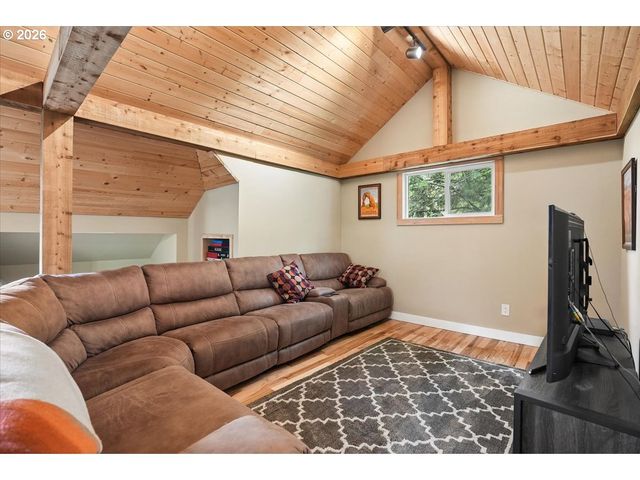 2828 Nw ARIEL Ter, Portland, OR 97210