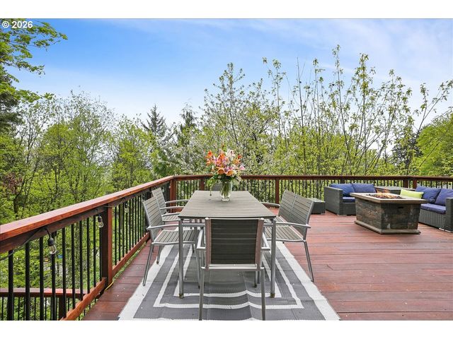 2828 Nw ARIEL Ter, Portland, OR 97210