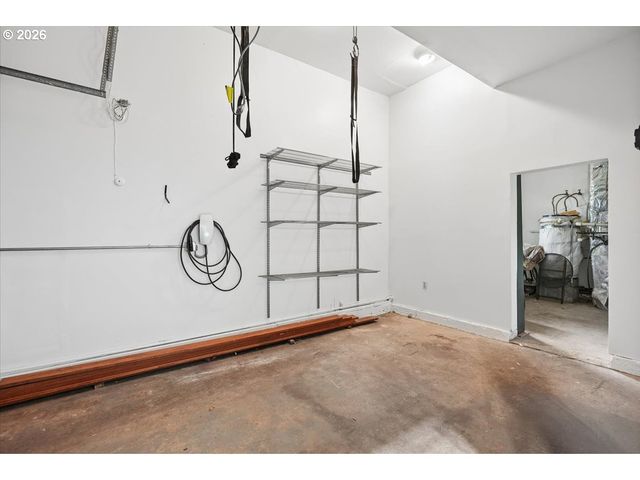 2828 Nw ARIEL Ter, Portland, OR 97210