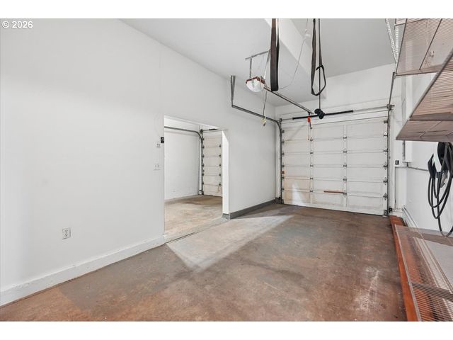 2828 Nw ARIEL Ter, Portland, OR 97210