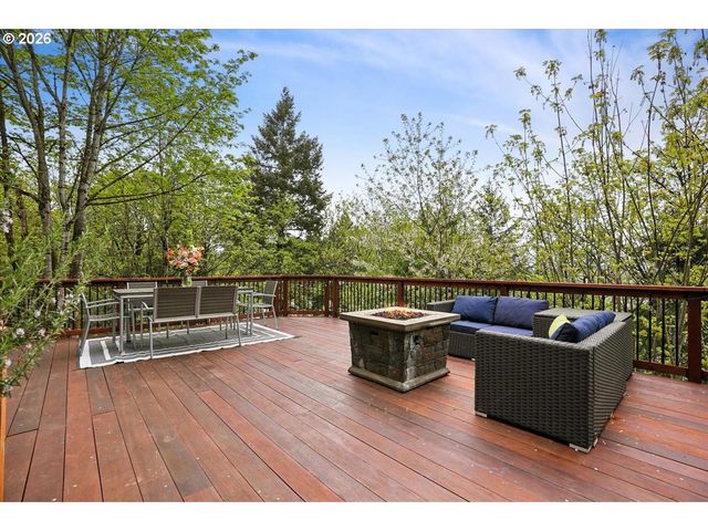 2828 Nw ARIEL Ter, Portland, OR 97210