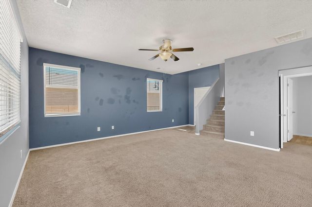 27 Hermanos Loop, Los Lunas, NM 87031