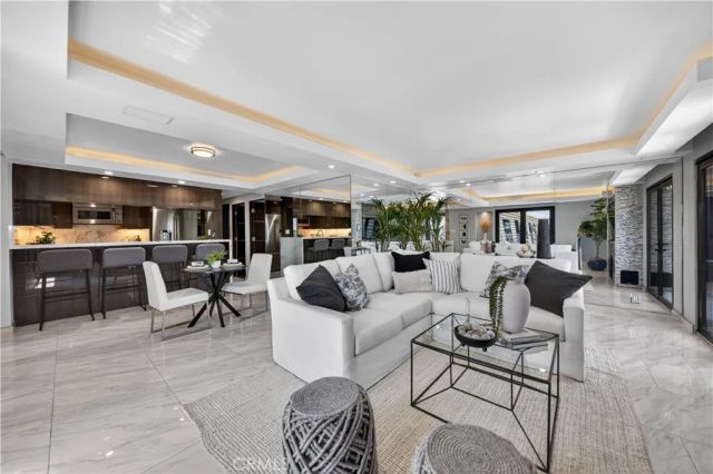 2601 E Ocean 807, Long Beach, CA 90803