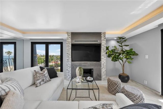 2601 E Ocean 807, Long Beach, CA 90803