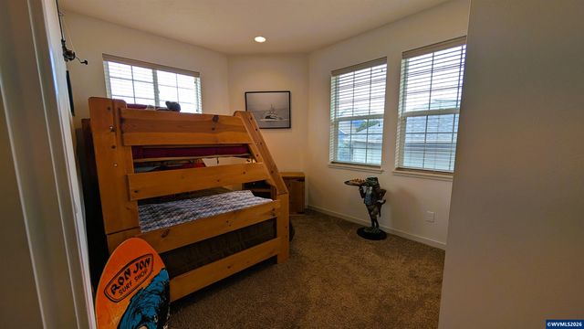 145 NE 71st St, Newport, OR 97365