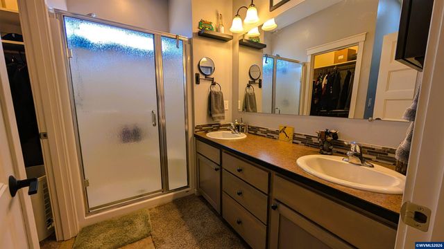 145 NE 71st St, Newport, OR 97365