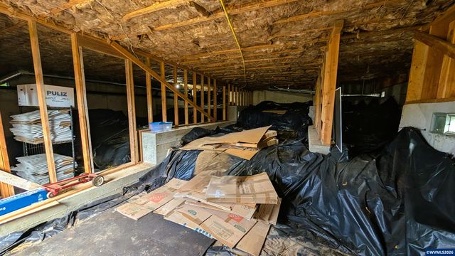 145 NE 71st St, Newport, OR 97365