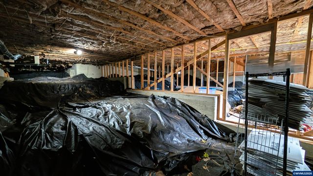 145 NE 71st St, Newport, OR 97365