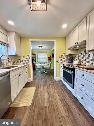 2415 2ND STREET PIKE, Newtown, PA 18940