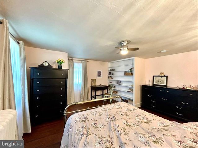 2415 2ND STREET PIKE, Newtown, PA 18940