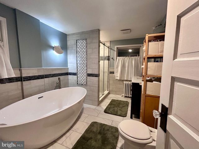 2415 2ND STREET PIKE, Newtown, PA 18940