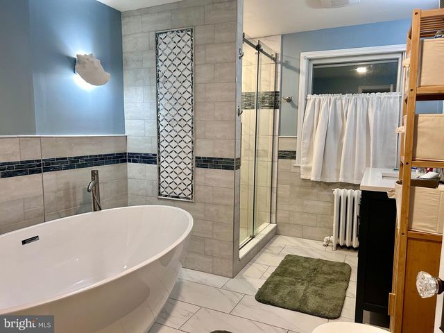 2415 2ND STREET PIKE, Newtown, PA 18940