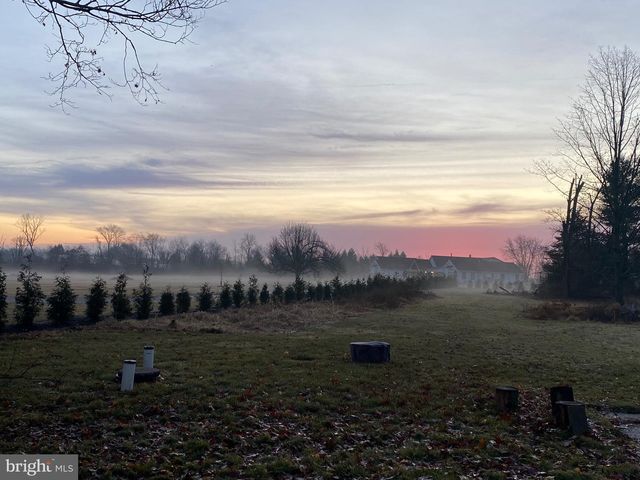 2415 2ND STREET PIKE, Newtown, PA 18940