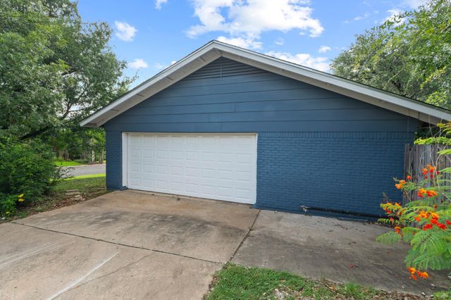 2505 Wilke DR, Austin, TX 78704