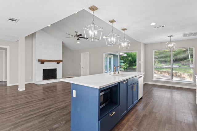 2505 Wilke DR, Austin, TX 78704