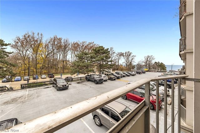 12900 Lake Avenue 216, Lakewood, OH 44107