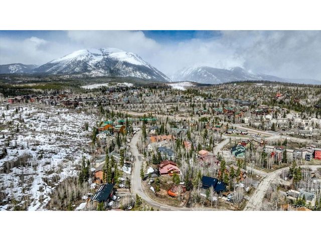 211 Burgundy Cir, Silverthorne, CO 80498