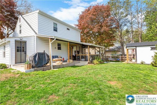 915 Magnolia Road, Hellertown Boro, PA 18055