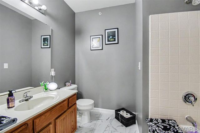 35 Kassebaum Lane 205, St Louis, MO 63129