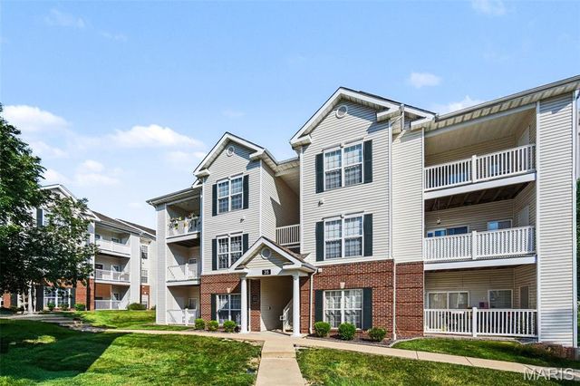 35 Kassebaum Lane 205, St Louis, MO 63129