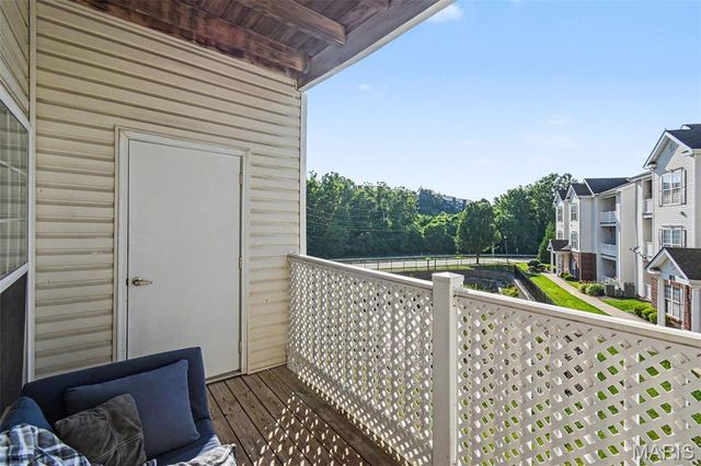35 Kassebaum Lane 205, St Louis, MO 63129