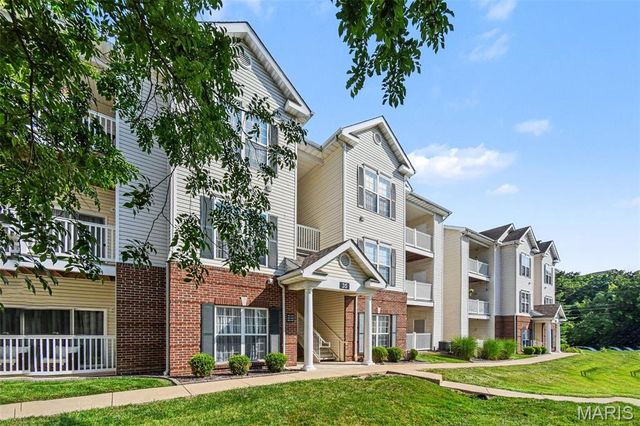 35 Kassebaum Lane 205, St Louis, MO 63129