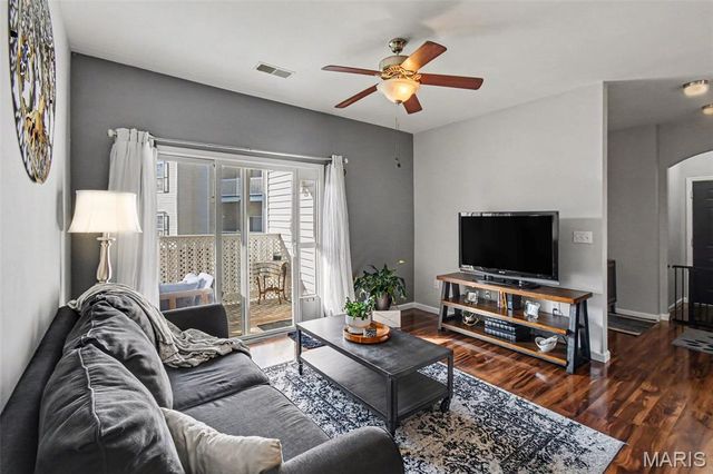 35 Kassebaum Lane 205, St Louis, MO 63129